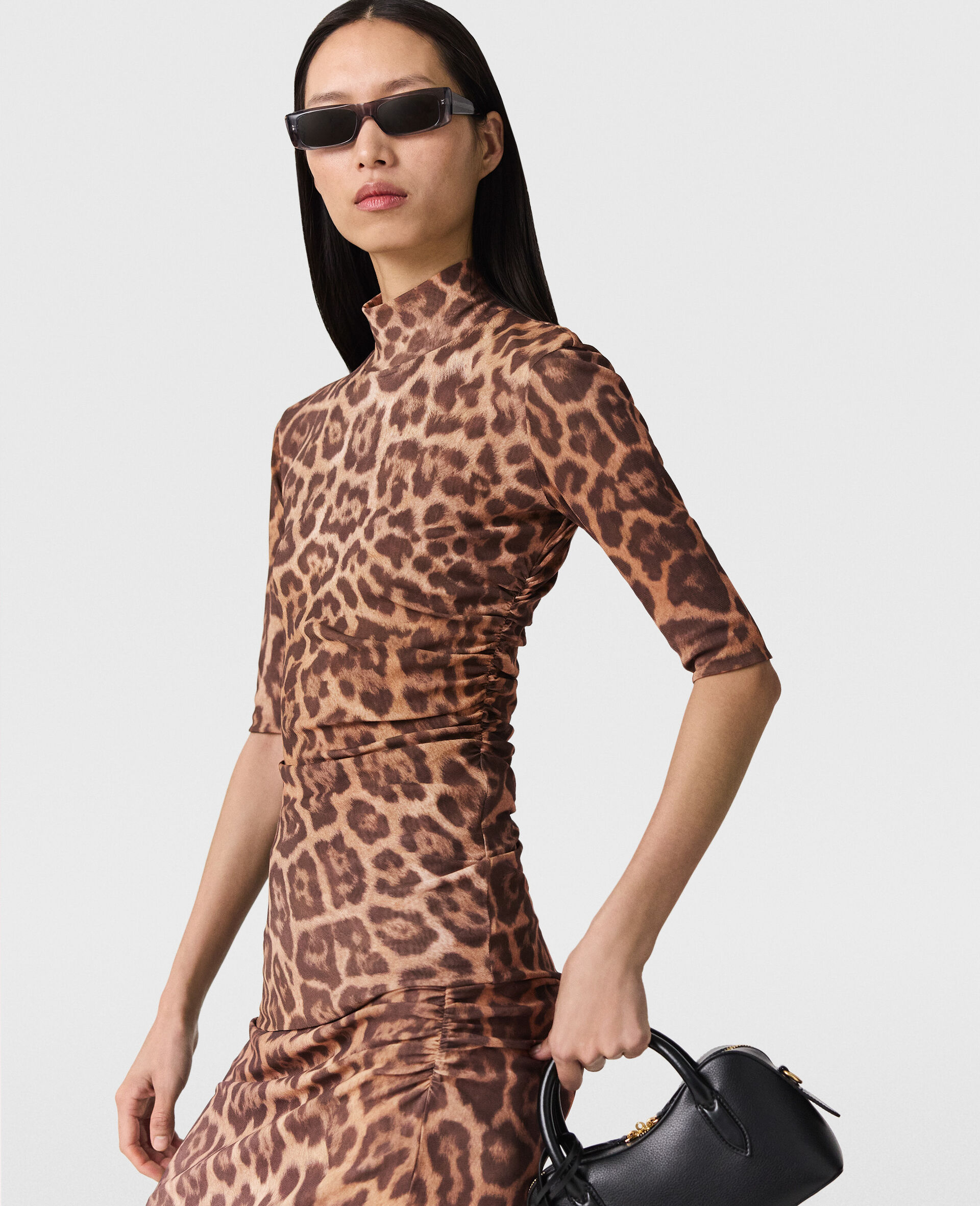 Leopard High-Neck Top 7 Leopard High-Neck Top